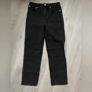Madewell Classic Straight Jean J2054